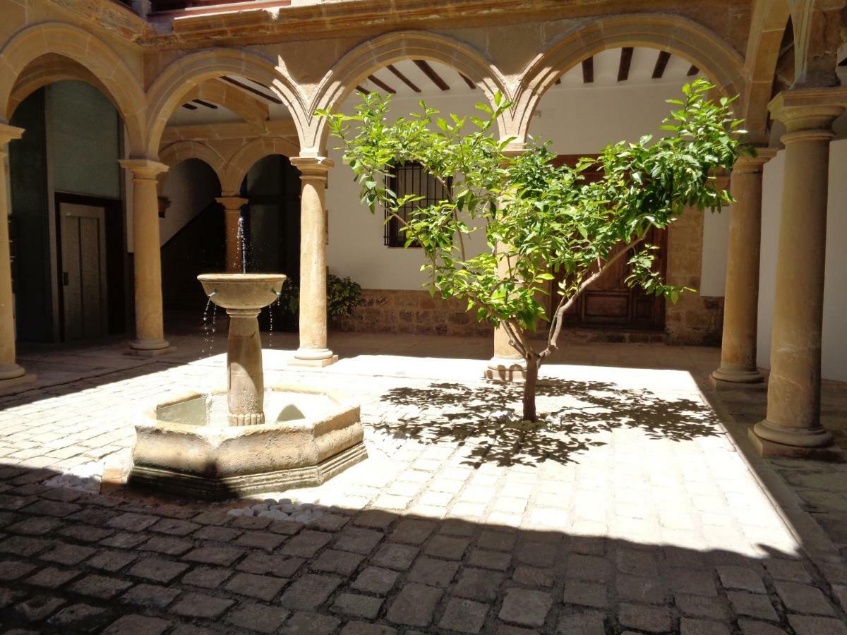 Luz Del Renacimiento Ubeda Lägenhet Exteriör bild